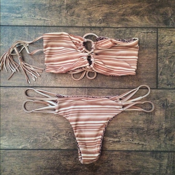 ❤️SOLD❤ ️Acacia Swimwear Tan Lines Set - Picture 2 of 4