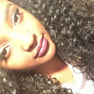 Meet your Posher, Tina