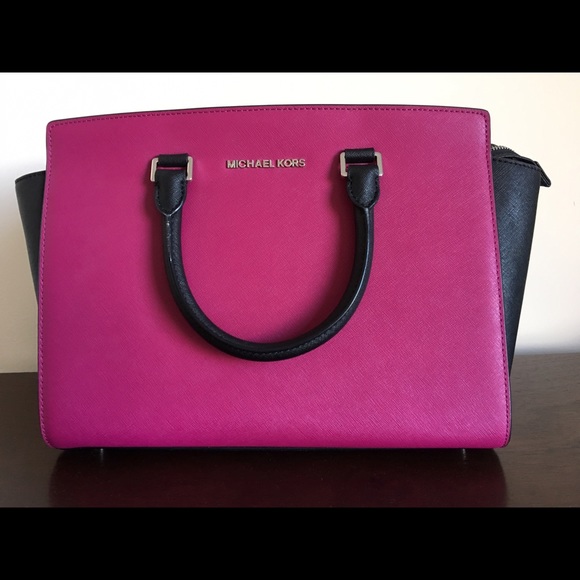 Michael Kors Handbags - New Michael Kors Bag