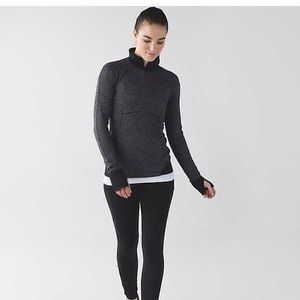 Lululemon Runederful 1/2 Zip  Sz 2