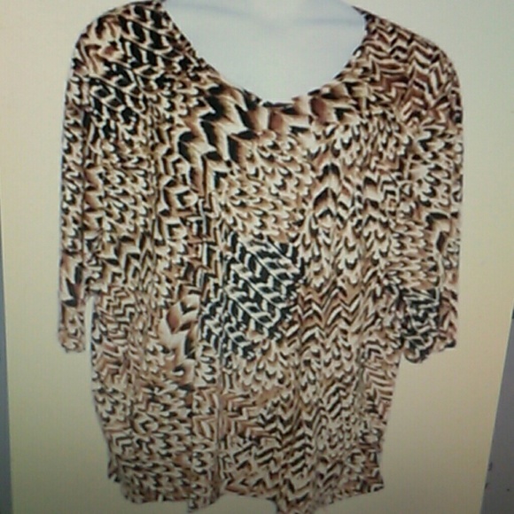 Catherines black tan blous NWT feather print 34-36