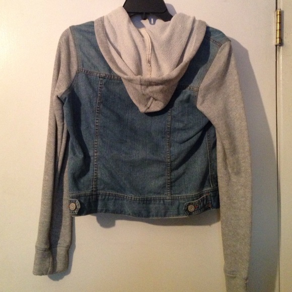 Jean jacket - Picture 2 of 2