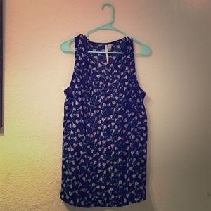 LC Lauren Conrad flower top