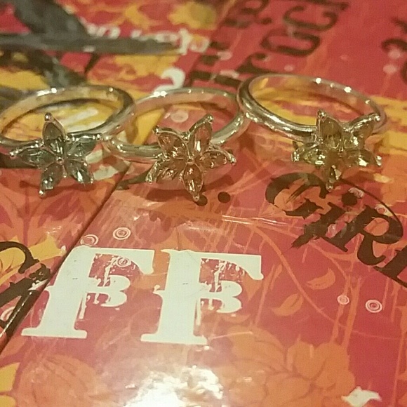 Pinky rings