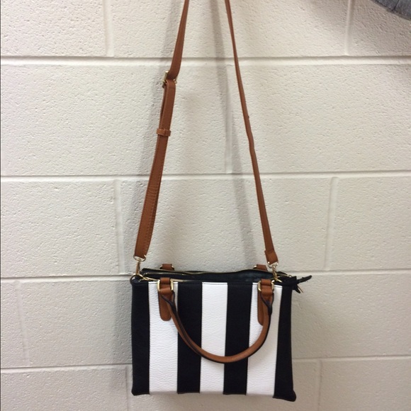 Purse - Picture 2 of 3