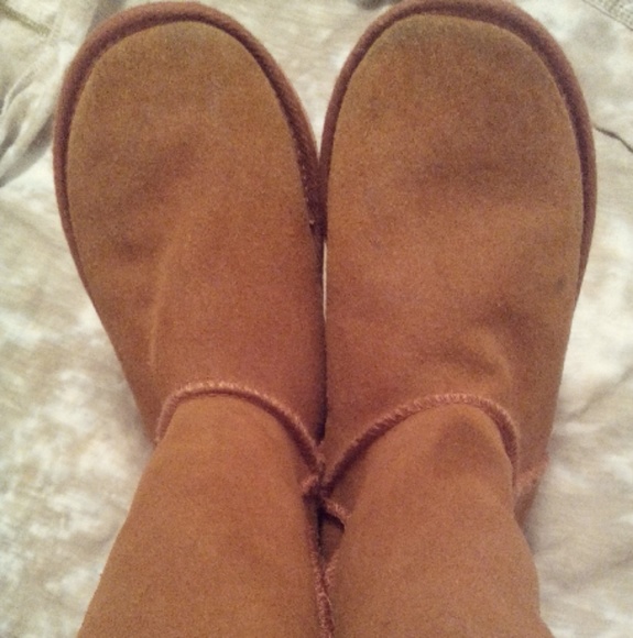 Emu Boots size 5