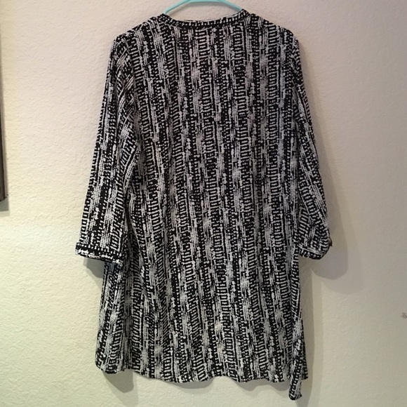 Tunic - Picture 3 of 3