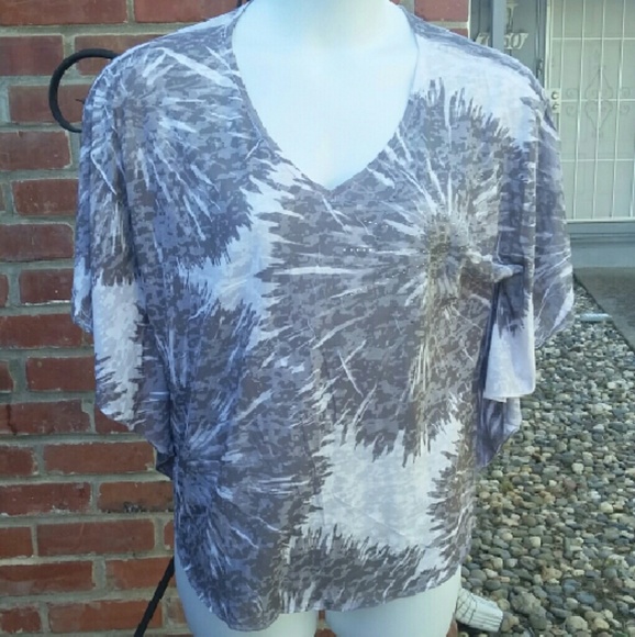 Crop top with design & rhinestones