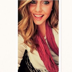 Meet your Posher, Haley