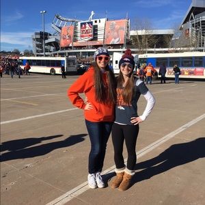 Meet your Posher, Julia