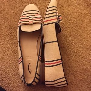 J Crew 9 M flats with bow! Too cute!