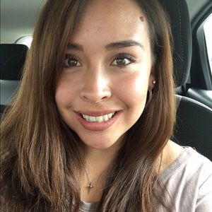 Meet your Posher, Alaitia