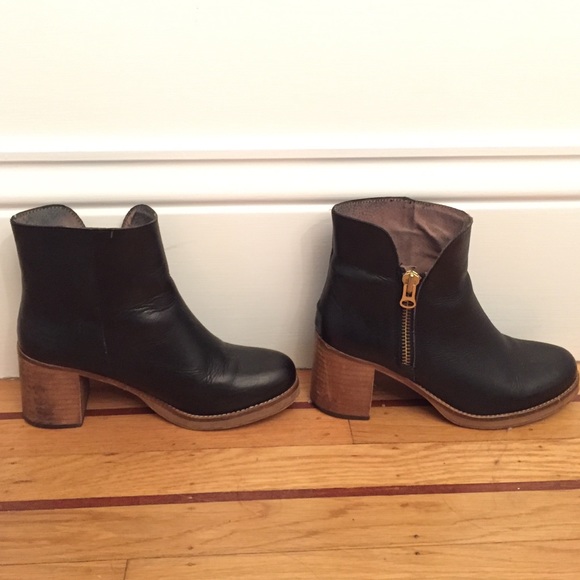 Anthropologie boots size 40; slightly worn