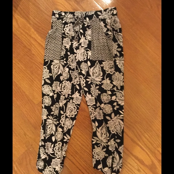 American Eagle Patterned Joggers