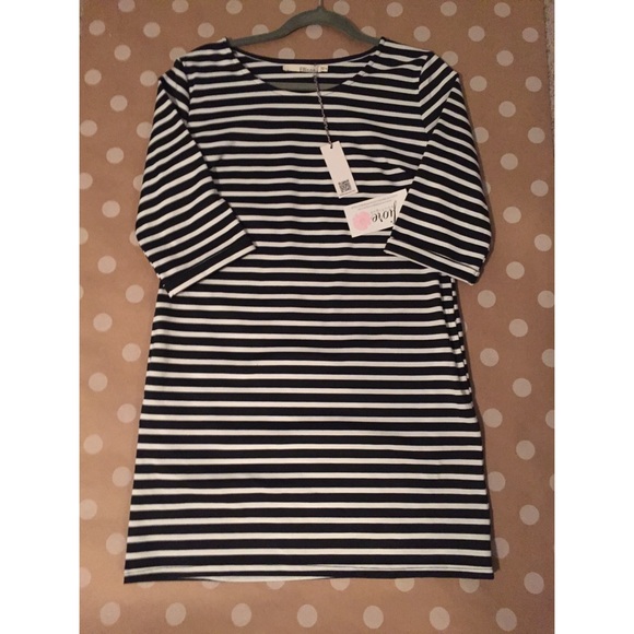 BRAND NEW on trend striped shift dress