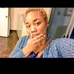 Meet your Posher, Kelcey