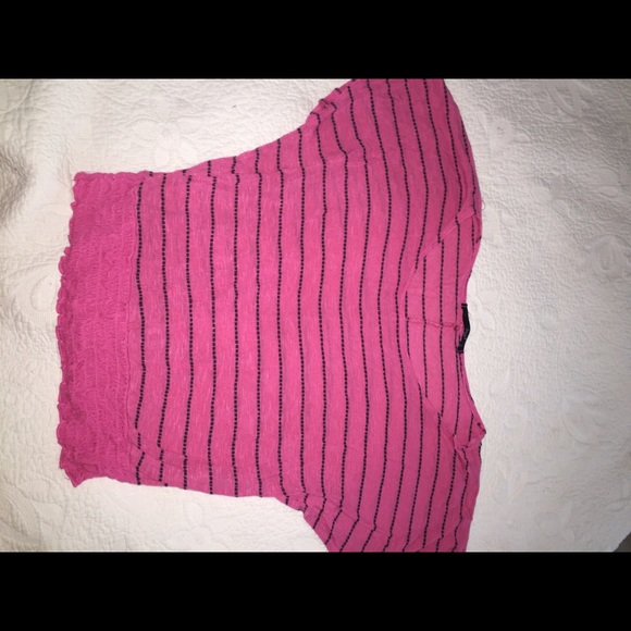 Bundle of 4 shirts❗️