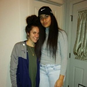 Meet your Posher, Sirena