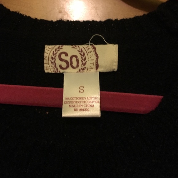 Black Sweater - Picture 2 of 2