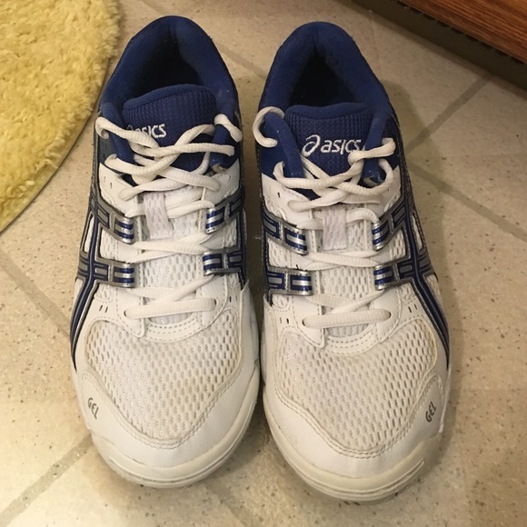 Volleyball shoes