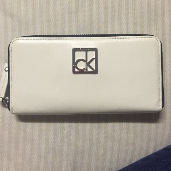 White wallet