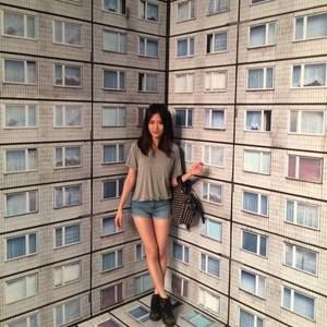 Meet your Posher, Vera