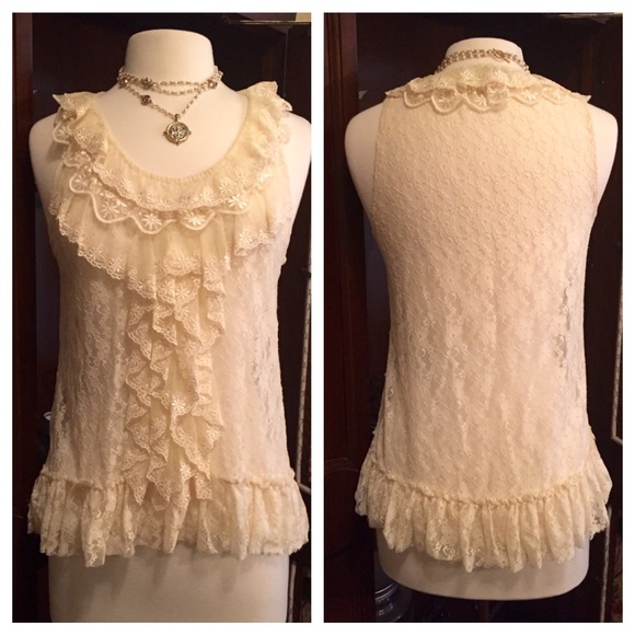 Forever 21 Tops - Forever 21 Lace Top Forever 21 Tops - Forever 21 Lace Top