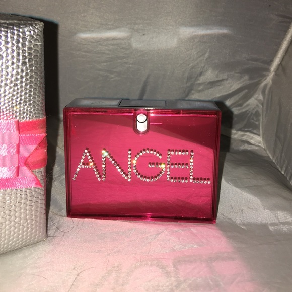 VS Dream Angels HEAVENLY LE Rhinestone Set RARE - Picture 2 of 4