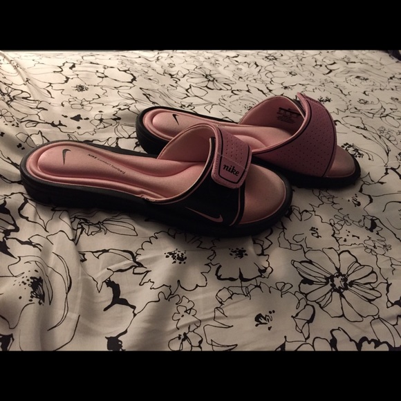 Nike Footbed Slippers