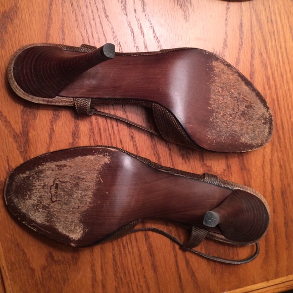 Stuart Weitzman 10 brown heels - Picture 2 of 3