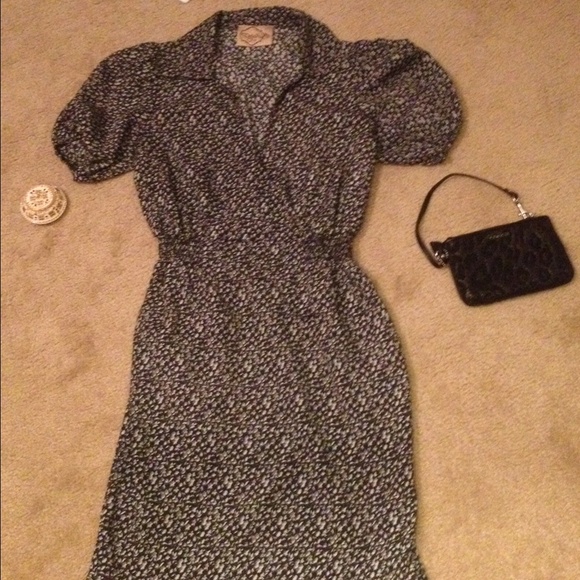 Dresses & Skirts - Ladies Dress with POCKETS