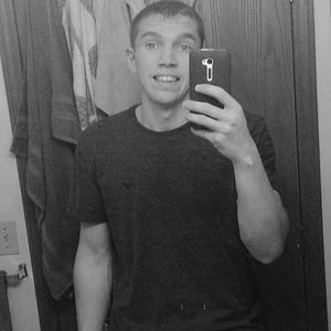 Meet your Posher, Leo idfwu