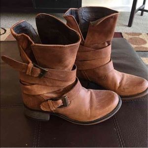 Steve Madden boots