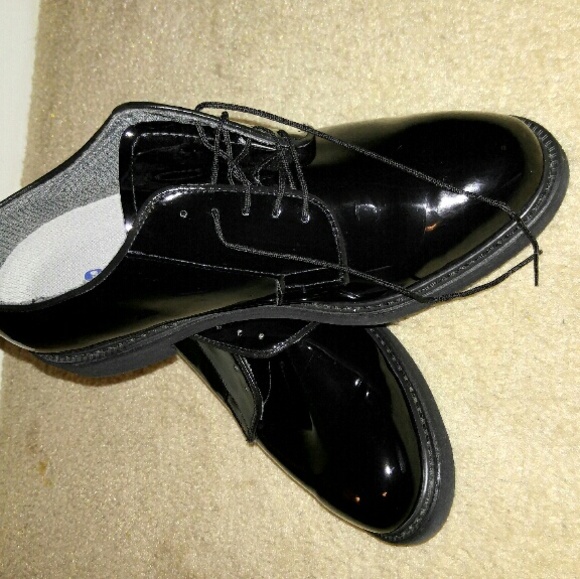 Bates shoe