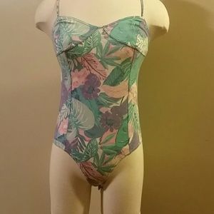 Body suit(never worn)