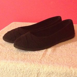 Plain Black Woven Canvas Flats
