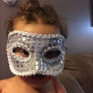 Meet your Posher, Ella