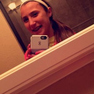 Meet your Posher, Alyssa