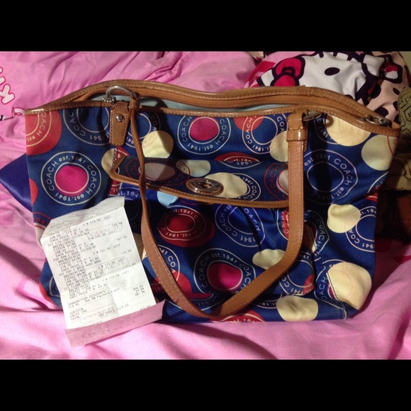 Large COACH authentic purse with receipt - Picture 1 of 1