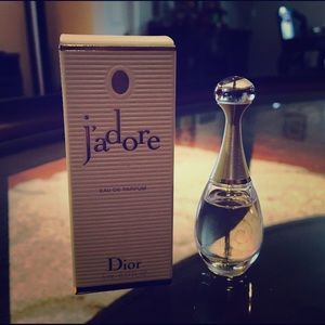 Dior jadore perfume