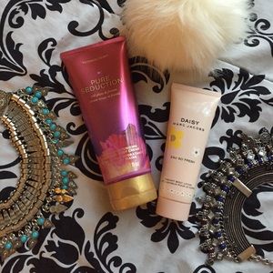 Pure seduction and daisy by Marc Jacobs lotion ✨