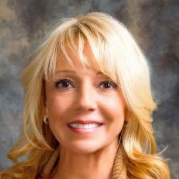 Meet your Posher, Bev