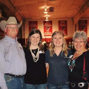 Meet your Posher, Kenna