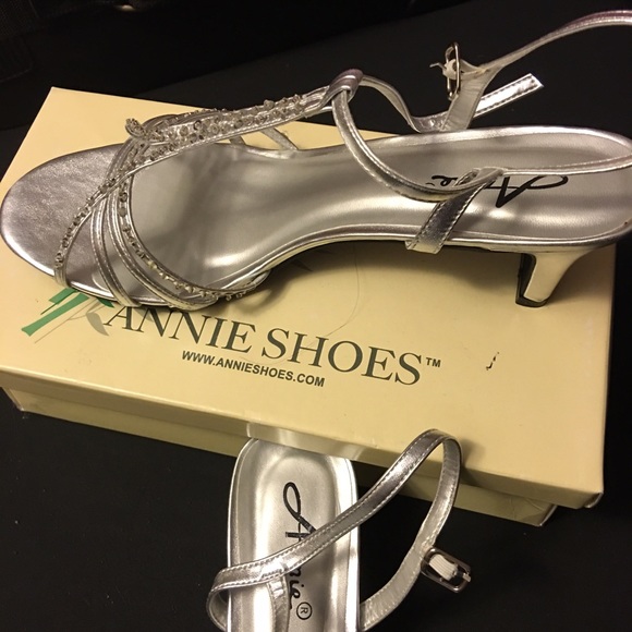 Annie prom heels - Picture 1 of 3