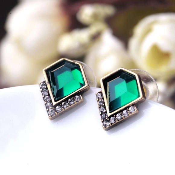 Green Crystal Geometric Earrings - Picture 2 of 4