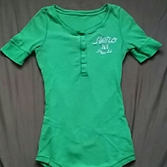 Green half sleeve tee