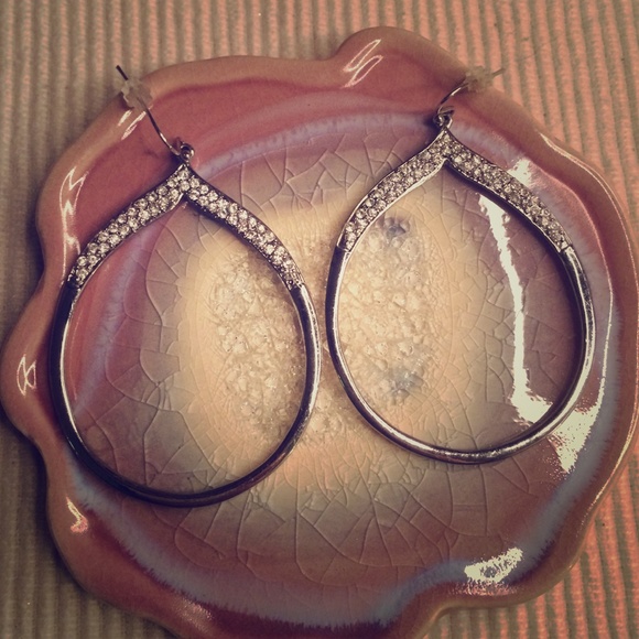 Express hoop earrings ❤️