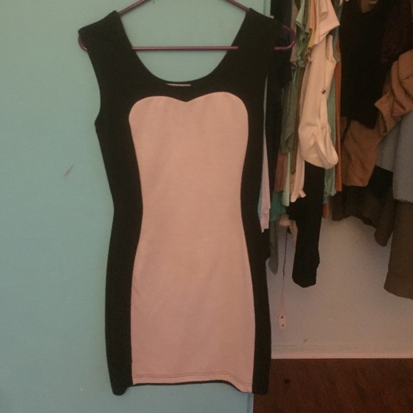 Black and White Cotton On Dress - Picture 1 of 2