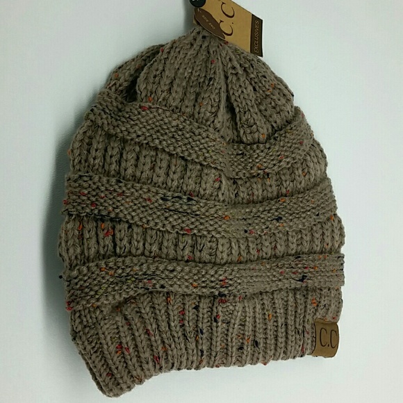 Crochet Beanie darker beige
