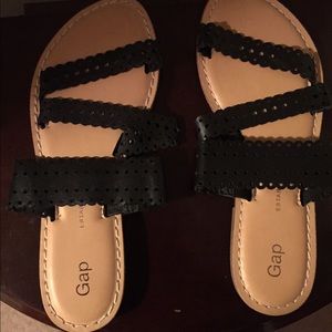 Gap Sandles